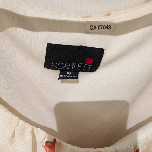 Beige, floral dress in size 10 from Scarlett - Picture 3 of 6